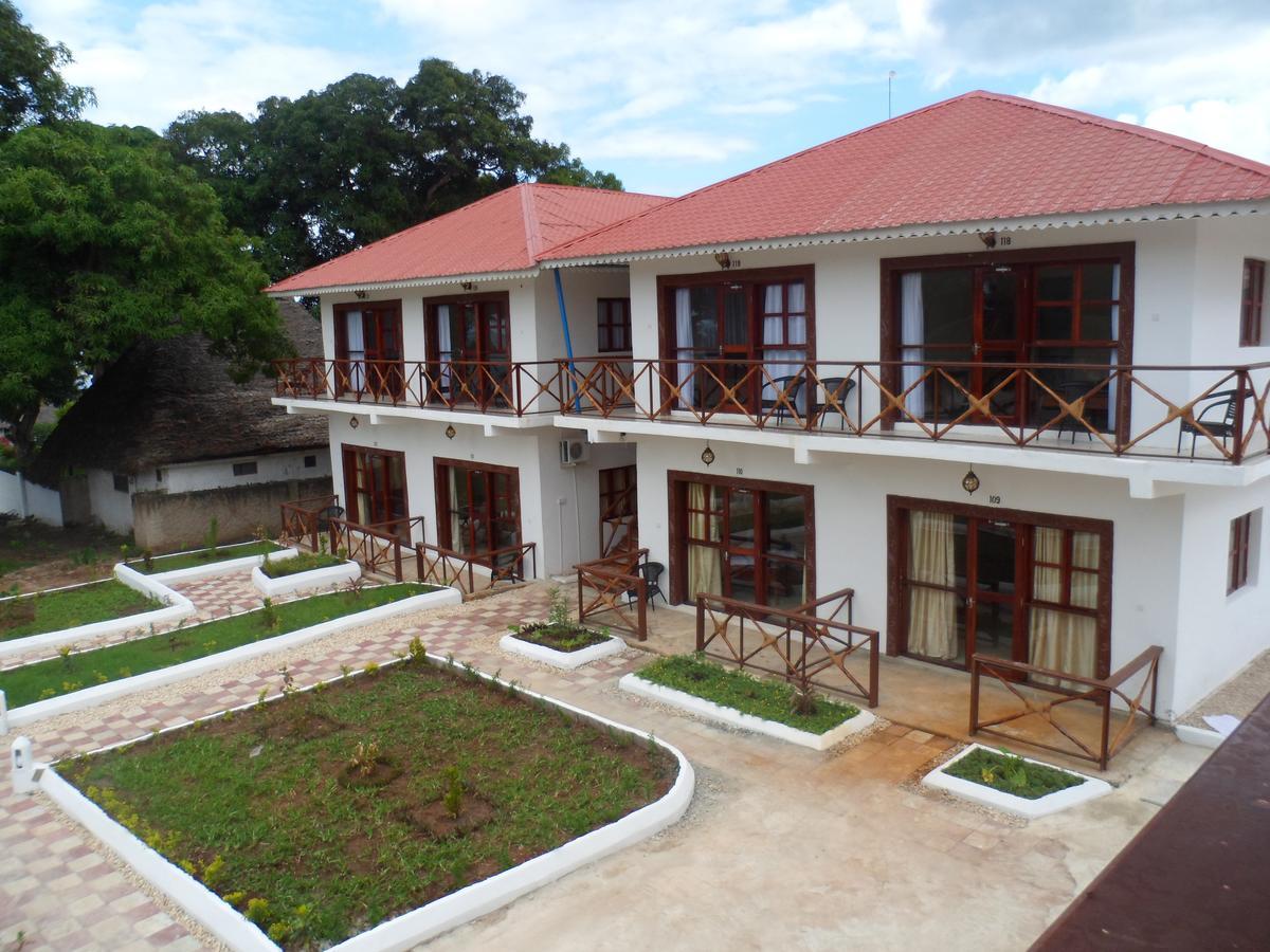 Amaan Ocean Hotel Kihinani Bububu Exteriör bild