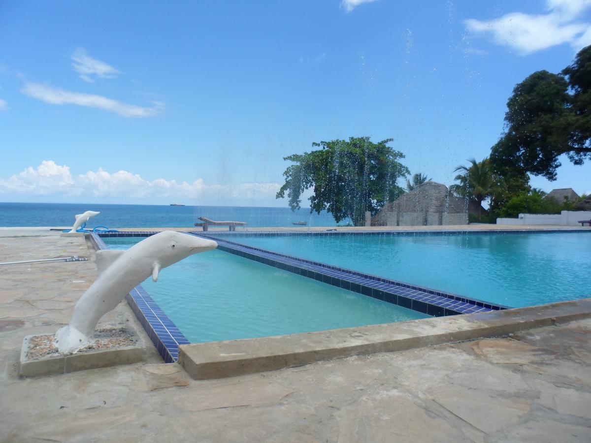 Amaan Ocean Hotel Kihinani Bububu Exteriör bild